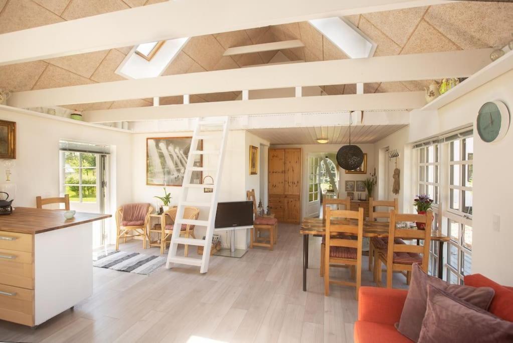Kongsholmlund. Enjoy The Countryside. Apartment Vejby Exterior photo